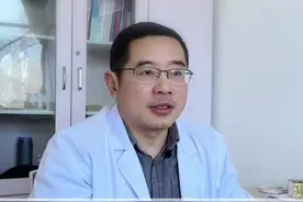 再大的胸躺下都是平的#医学科普 #硬核健康科普行动  #变美 #胸型改善 #女性健康视频封面