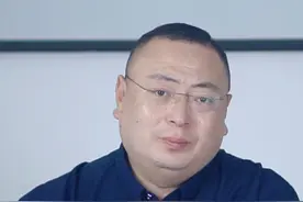 乳腺钙化是良性的几率大 还是恶性的几率大 #肿瘤科普 #肿瘤患者 #抗ai #李道睿医生 #医学科普视频封面