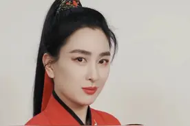 大家更喜欢哪款中式服装呀？ #中式变装 #卡点 #星引力计划视频封面