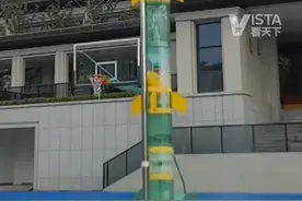 6月5日浙江湖州，老师带领小学生用塑料瓶自制三级水火箭致敬神舟十四号     视频封面