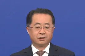 民政部部长陆治原：加快推进大数据、人工智能等在养老服务等领域的研发应用（记者：李树超 曹雯璟）#聚焦两会  #人工智能  #大数据视频封面