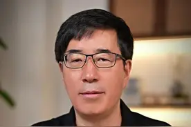 朱元璋在当乞丐的时候写下的这首诗，有惊艳到你吗？#野卧 #向东时间 #大咖观察 #高途 #陈向东视频封面