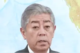搞大了！俄罗斯禁止日方人员入境的名单还在增加：日本外相岩屋毅、时任首相岸田文雄、时任外相林芳正、现任首相石破茂、丰田汽车董事长丰田章男…#日本 #俄罗斯 #岩屋毅 #石破茂 #俄乌冲突视频封面