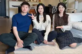 律师和飞行员13年爱情长跑，这个婚房设计太敢了！ 优秀的小姐姐@劳薯条🍟（装修中） 装修虽然反骨，但都是夫妻俩量身定制的！#抖音好家大赏  #用爱好把家填满  #抖音家速计划 #装修 #爱情视频封面