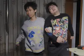 哈哈哈哈哈哈哈哈哈#阿朵分朵模仿大赛 #阿朵行为艺术 视频封面