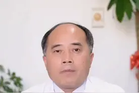 感染新冠后出现耳鸣耳闷需要及时去治疗吗？#龚树生 #新冠肺炎 #耳鼻喉 #医学科普视频封面