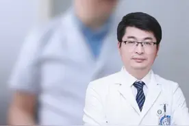 奥美定分解物会影响大脑！需尽早取出！ #华西杜正贵 #乳腺腔镜手术 #奥美定取出 #乳腺健康 #硬核健康科普行动