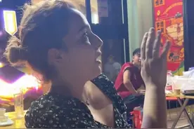 山东话影响颜值吗？高颜值外国友人一开口都是正宗山东味，一起来感受一下山东话的魔力吧！#外国人狂飙山东话  #山东话影响颜值吗视频封面