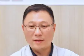 #米诺地尔酊 与#非那雄胺 在治疗#雄激素性秃发 有哪些区别？#医学科普 #防脱生发视频封面