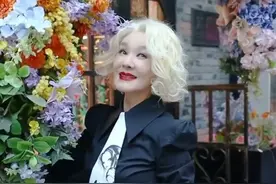 每个人都是独一无二的存在，拥有独一无二的风格和韵味，这是美的灵魂所在。#拒绝容貌焦虑#美 视频封面
