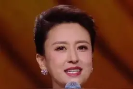 超强实力，离开央视后的张蕾主持晚会仍然站C位！ #主持人  #张蕾  #播音主持 @视频封面