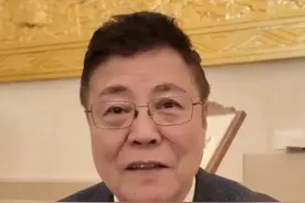 #委员谈为什么医生自己不做近视手术 #委员说近视手术是一种奢侈美容 #两会代表委员有话说视频封面