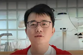 喜剧大会《人工智能之死》 取代你的不是AI 而是会AI的同事#跟傅盛学AI #大有学问 # AIGC #喜剧大会 视频封面