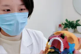 为什么自己的脸会宽，会大，容易松动，这个视频告诉你 #医学科普视频封面