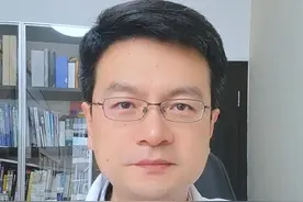 鼻涕不止、水泥封鼻？鼻炎反复出现，真的不能拖！ #鼻炎 #过敏性鼻炎 #哮喘 #糠酸莫米松鼻喷雾剂 #抖出健康知识宝藏视频封面