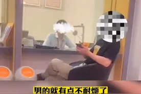 男子在银行取款被问用途后大怒，一次只取一元怼哭工作人员（来源：山西新闻网）#银行取款 #银行取款5万需要说明原因 #银行取款限额 #宁波银行视频封面