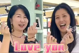 (7月18日采访，浙江义乌)“活到老，学到老”。义乌老板娘接待外国客户，全程英语无障碍沟通，英文贼溜。#义乌老板娘英语贼溜视频封面