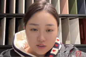 2月28日，“重庆姐弟坠亡案”中坠亡姐弟生母发视频称，接下来自己将开启直播带货，陈美霖解释直播带货的原因，是想让自己父母过上更好的生活。(九派新闻)视频封面