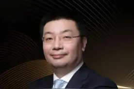 吴晓波对谈江南春：市值千亿的分众传媒，为何不建一个自己的大厦#吴晓波 #分众传媒 #大咖观察 #分众江南春 #企业家 视频封面