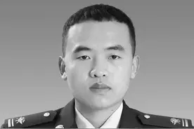 #消防员李梦豪壮烈牺牲 ，年仅26岁，河南开封人。救援现场突发烟气爆炸，#李梦豪 用身体挡住气浪，护住了身后的队友……#应急管理部批准李梦豪同志为烈士视频封面