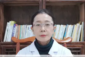 大腿根潮湿瘙痒、有异味，3个常见原因，一次性讲清楚#男性健康 #科普一下 #中医健康视频封面