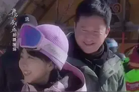 吴京：好不容易有女儿了不得显摆一下？ #电影再见李可乐  #谭松韵圆了吴京女儿梦视频封面