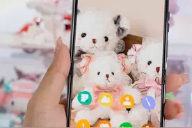 还是当年那个摩托罗拉，一出手，就知道有没有  #摩托罗拉 #moto小折叠 #数码科技 #手机视频封面