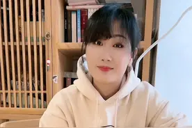 老婆，为什么不少银行，每天只能取5000块， 再多就要提前申请啊？#记录真实生活 #银行 #涨知识 #老婆