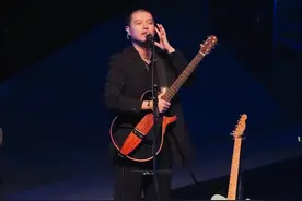 #马頔亿万落日里的心巡演   这下谁还分得清你这是演唱会还是相声啊！#看马頔巡演误入相声现场视频封面
