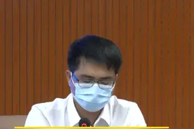 为保障生活物资运输渠道畅通，海口美兰区给运输车辆发放通行证视频封面