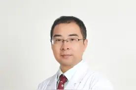 高度近视老了以后就会一定失明吗？ #高度近视 #眼科科普 #爱眼护眼 #失明视频封面