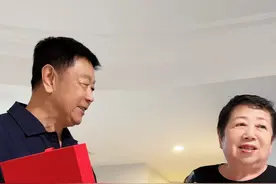 爷爷生日快乐呀！越来越带派！永远第一帅！ #大叔二叔视频封面