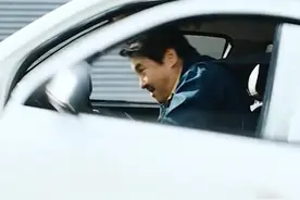 到底有没有人来管一管？没人管的话我也要买了啊#老头乐 #房车 #搞笑视频封面
