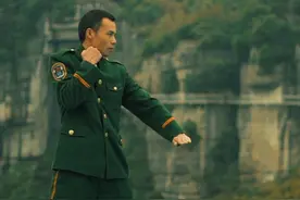 黑龙十八手慢动作，慢动作提供大家学习，虽然现在用不着，收藏起来闲时练练，就当锻炼身体，增强体魄。#黑龙十八手慢动作 #黑龙十八手 #退伍不褪色视频封面