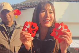 韩国人体验中国春节，做剪纸做得好吗？ #来唐山旅行遇见美好生活  #chinatravel #年味在大家的镜头里 #全世界都在过中国非遗春节 #为中国小城上分视频封面