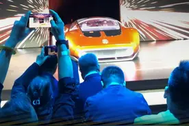 #奔驰Vision One-Eleven概念车国内亮相#2023广州国际车展#2023广州车展视频封面