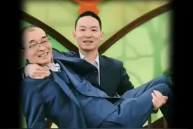 悬赏千万寻子的谢岳，深圳4家公司年流水上亿，难怪有人要认干爹视频封面