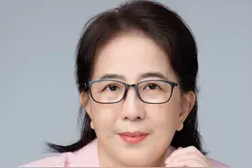 过度追星的孩子，肯定有心理问题，家长要承担起帮助找到人生意义的责任#追星 #父母 #教育 @DOU+小助手视频封面