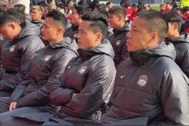定了！新队名：河南酒祖杜康队！2024中超联赛河南队今日出征，赞助商、球员悉数亮相！#河南队出征仪式  #河南队“牛”起来了视频封面