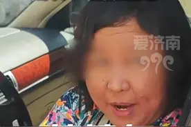 女子开使馆车堵路，被提醒后叫嚣有“外交豁免权” #交通安全 #社会百态 #外交豁免权 #社会热点 #热门推荐视频封面