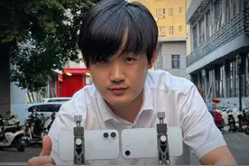 两代iPhone 16的相机差别：传感器位移式防抖 #iPhone16 #iPhone16e