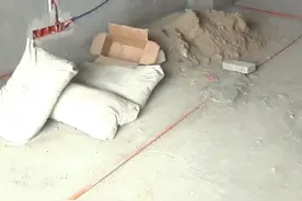 （二）花了七万八  装修就放了开工礼花“啥领航装饰  把人往坑里领”
跟领航签合同   装修贴的九木logo视频封面