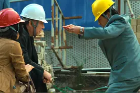 强哥大型认爹现场，泰叔喜得大龄义子！ #高启强 #狂飙 #人情世故视频封面