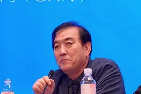 前列腺炎年纪大了自己就“好了”#医生 #医学科普 #男性 #前列腺炎 视频封面