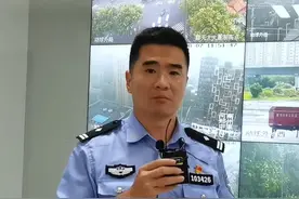 强降雨致郑州西区部分路段积水，交警提醒：尽量绕行，不要轻易尝试涉水行车，以免造成车辆损坏#暴雨 #河南dou知道