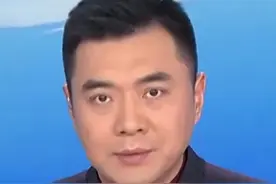 任何搅局南海的军事活动尽在掌握！南部战区空军位黄岩岛空域进行例行巡航。#看台海视频封面