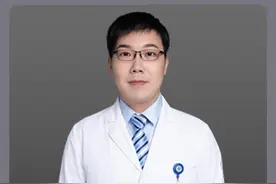 755蜂巢皮秒淡化雀斑褐青色痣 #皮秒   #医学科普   #樊哥撩皮肤   #护肤   #硬核健康科普行动视频封面