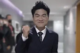 “与辉同行”开播一周年，#董宇辉直播带货近百亿元 ，登顶2024抖音带货达人榜，光卖书就卖了300多万单#与辉同行 #董宇辉 #直播带货 #达人视频封面