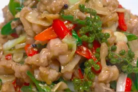 鲜椒兔 在家里怎么制作出饭店口味的#鲜椒兔 今天我把视频整详细点，让大家都能学会#花椒兔 #抖音美食创作人视频封面