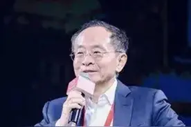 科学呢发展到今天呢！正处在非常关键的时刻，科学技术的创新与发展能够为我们人类更好生活创造条件！#文中的小饭桌 #物美超市 #物美超市有点灵 #大有学问 #抖音创作季视频封面